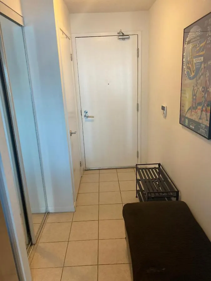 Downtown Toronto+Free Parking+Cn Tower View Apartment Canada