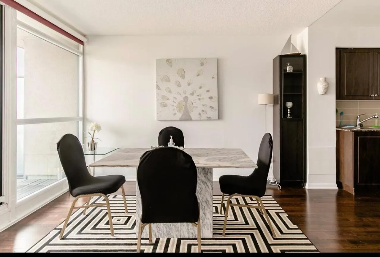Downtown Toronto+Free Parking+Cn Tower View Apartment