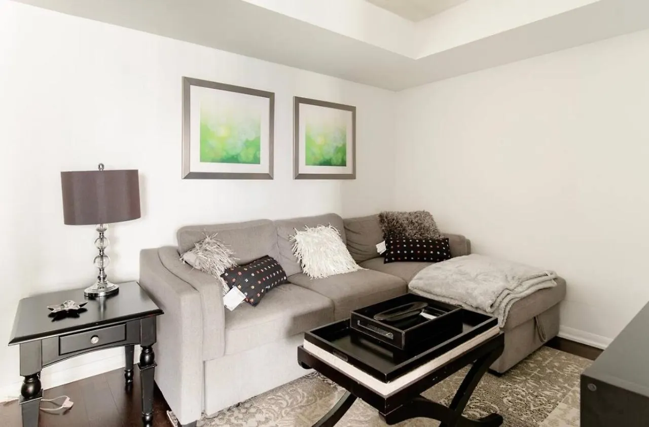 Downtown Toronto+Free Parking+Cn Tower View Apartment 0*, Toronto Canada