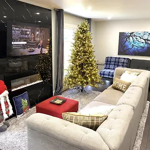 iresidence-in-toronto-fantastic-vacation-home.niagara-fallshotels.com/